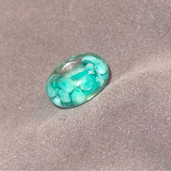 Trollbeads Green Flower Bead Retired - Picture 9 of 9